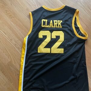 Clark Jersey 22